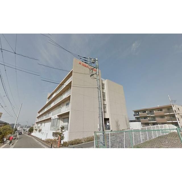 近くの医療法人社団医誠会湘陽かしわ台病院まで1,303m（徒歩17分）