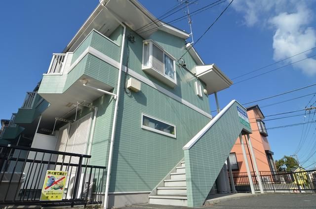 近くのヨークマート 厚木妻田店まで511m（徒歩7分）