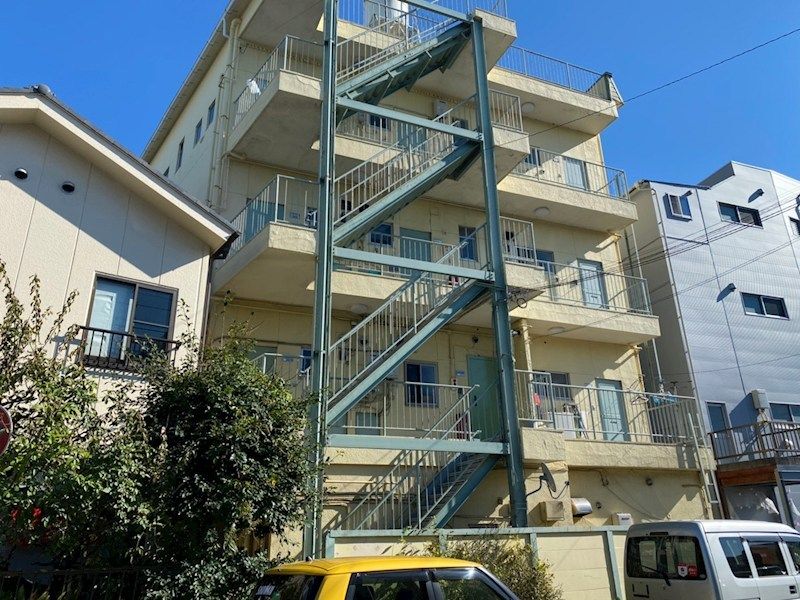 秋葉町マンションの外観画像