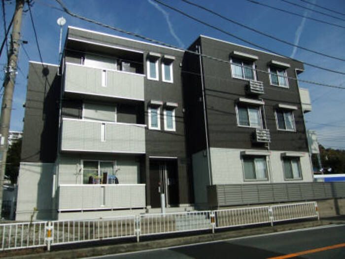 フラットSAKAEの外観画像