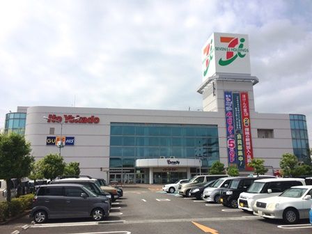 近くのダイナシティイーストまで1,450m（徒歩19分）