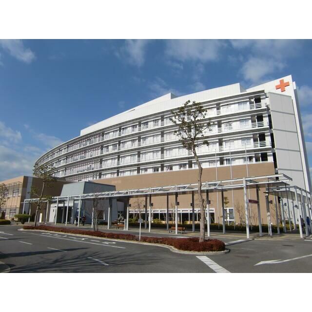 近くの秦野赤十字病院まで649m(徒歩9分)