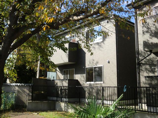 WEST GIIの外観画像