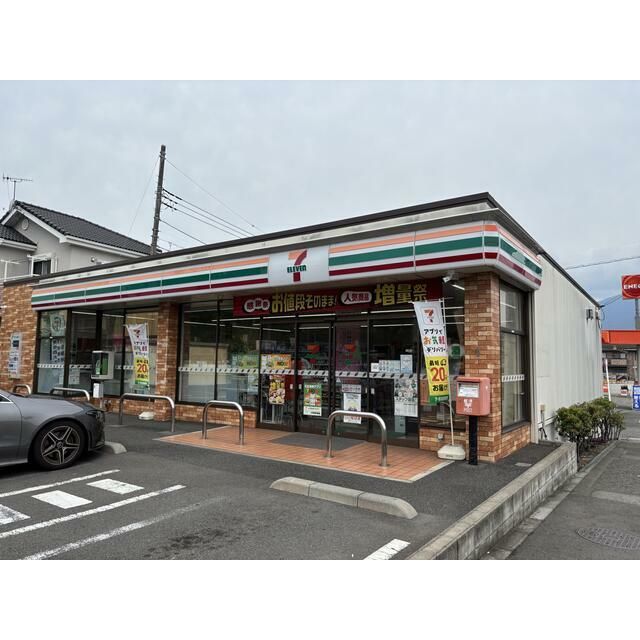 近くのセブンイレブンまで93m（徒歩2分）
