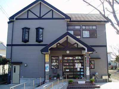 近くの秦野市役所 沼代児童室まで674m（徒歩9分）