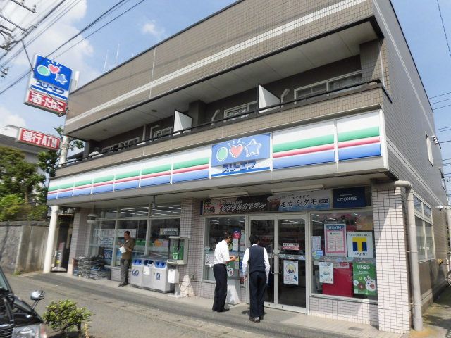 近くのスリーエフ 大船西口店まで495m（徒歩7分）