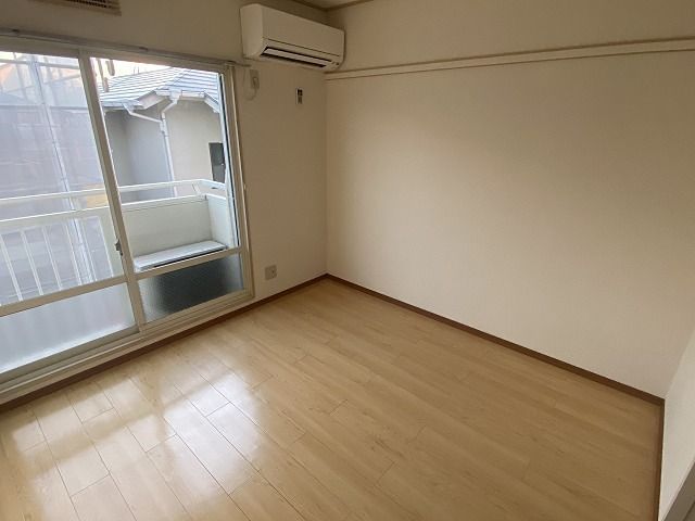 ベッドルーム