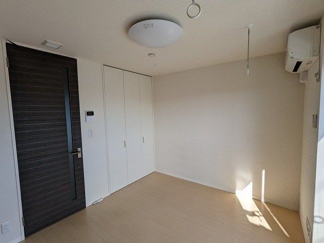 ベッドルーム