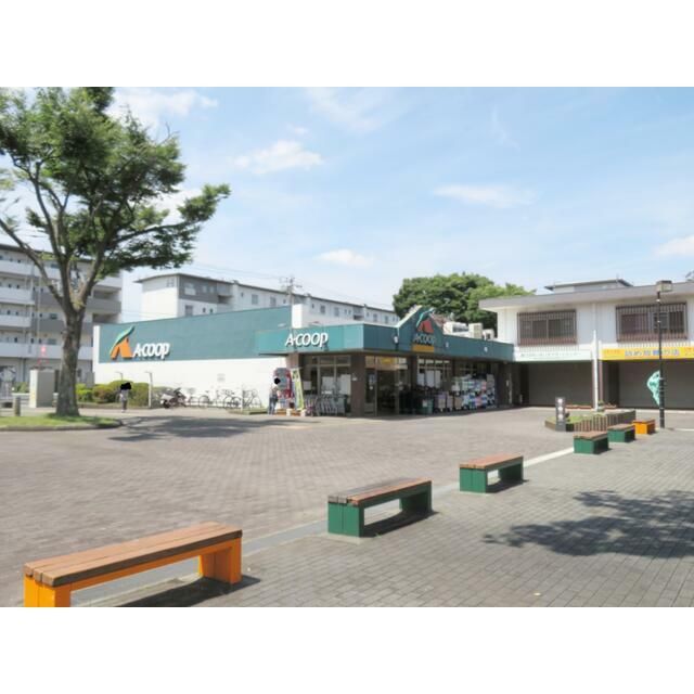 近くのA・コープ善行店まで734m（徒歩10分）