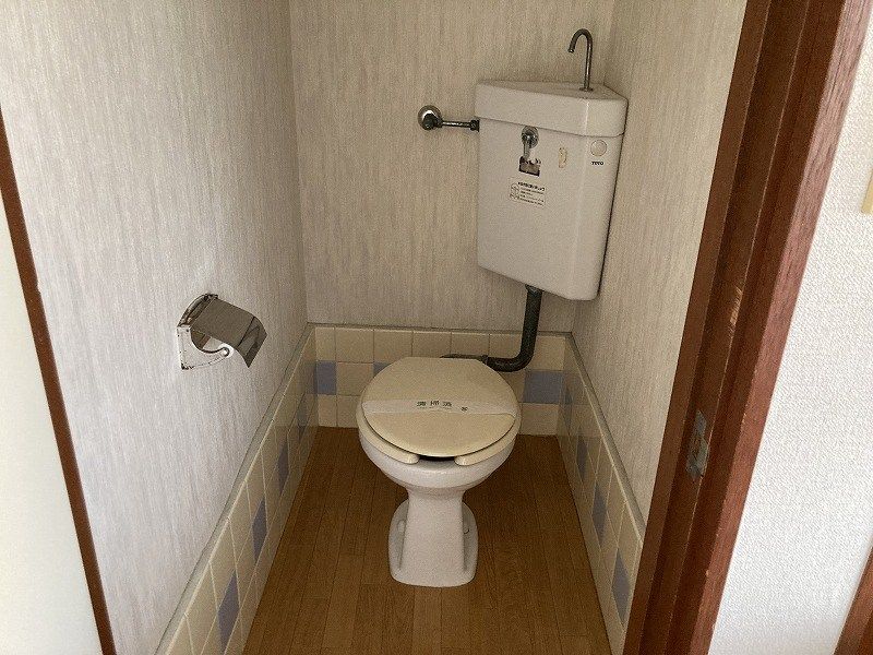 近くのローソンストア100 秦野南矢名店まで924m(徒歩12分)