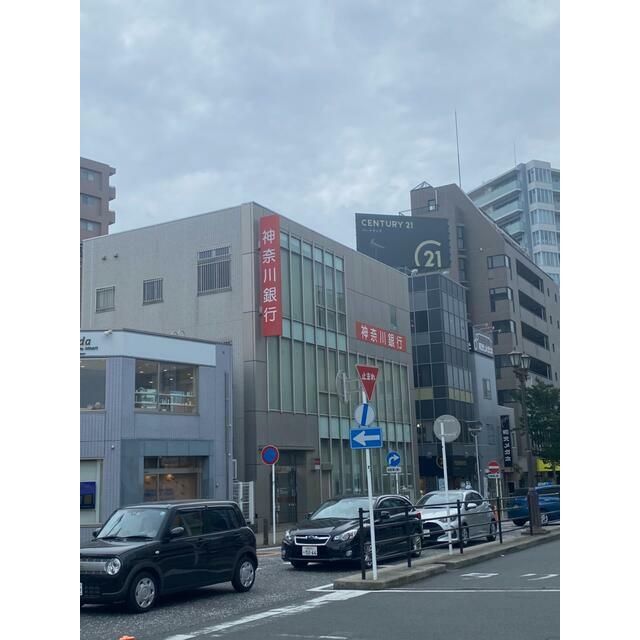 近くの神奈川銀行茅ヶ崎支店まで238m（徒歩3分）
