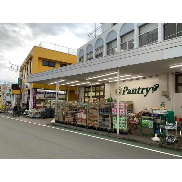 近くの小田原百貨店渋沢店まで622m（徒歩8分）