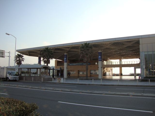 近くの江ノ島水族館まで400m(徒歩5分)