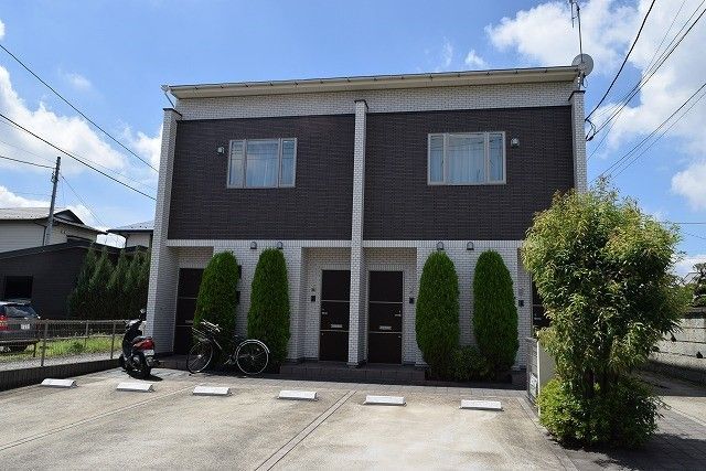 クリスタルコートの外観画像