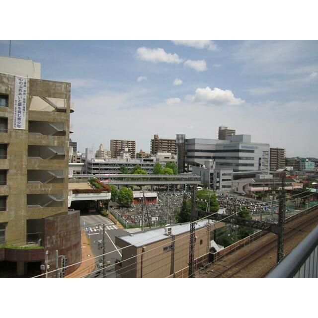 近くの眺望まで15m（徒歩1分）