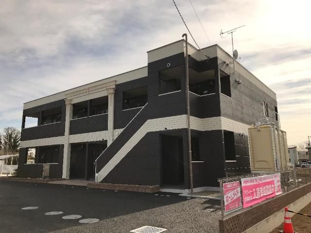 近くのオダキューマート本厚木東口店まで696m(徒歩9分)