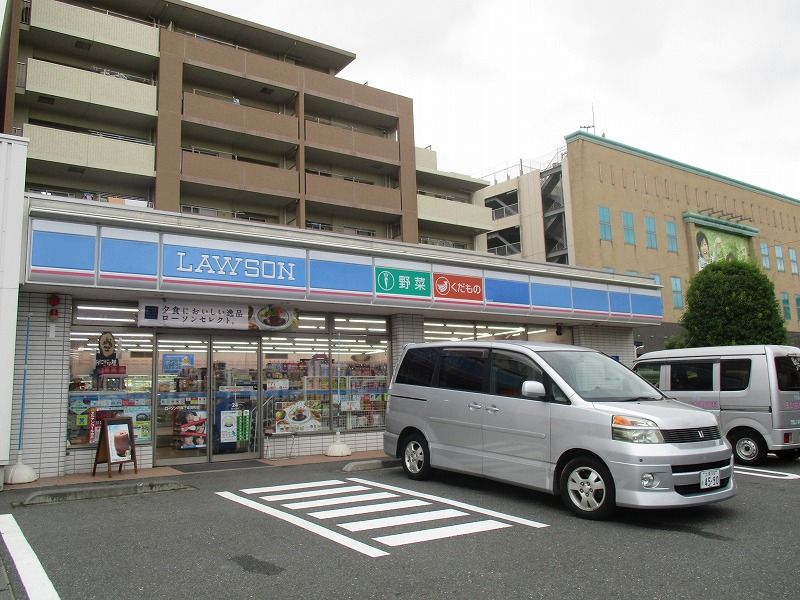 近くのローソン 戸塚下倉田町店まで369m(徒歩5分)