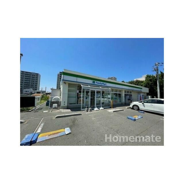 近くのファミリーマート 湘南江ノ島店まで124m(徒歩2分)