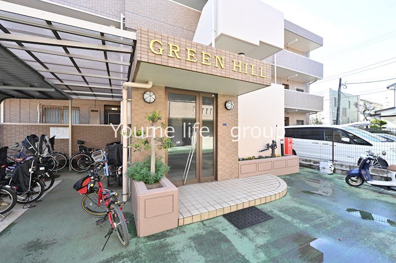 近くのしまむらストアー駅前店まで824m（徒歩11分）