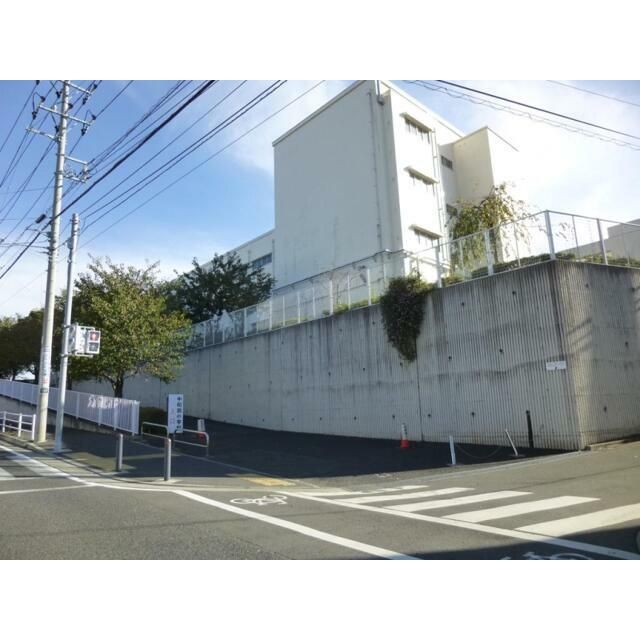 近くのココカラファイン相鉄いずみ中央店まで471m(徒歩6分)