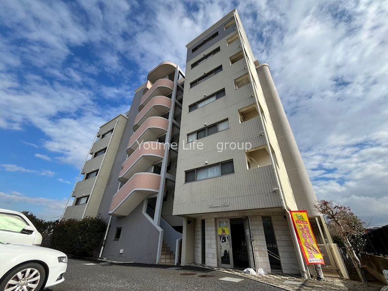 プレシャスイーストの外観画像