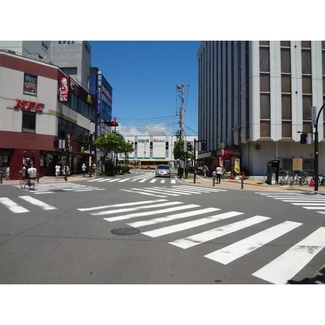 近くの伊勢原駅まで1,200m（徒歩15分）
