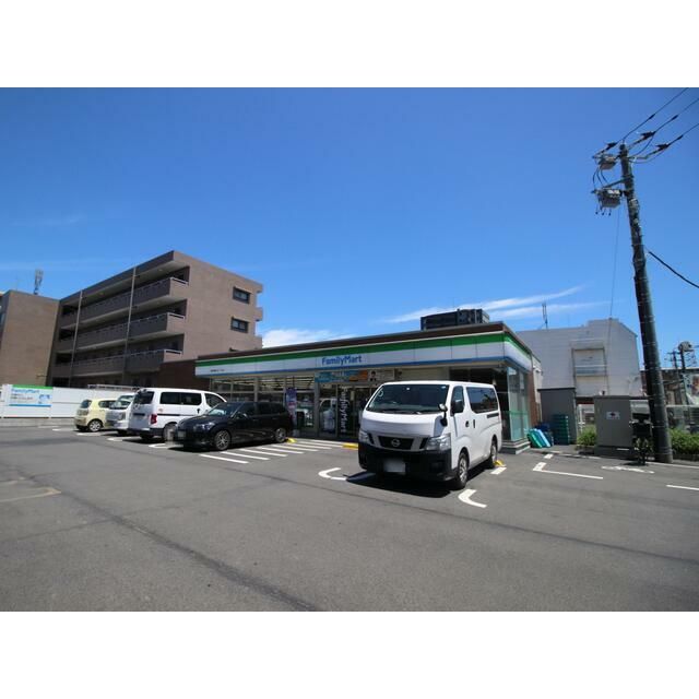 近くのファミリーマート座間相模が丘一丁目店まで412m（徒歩6分）