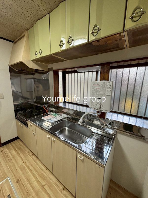 近くのいなげやina21 愛川春日台店まで2,090m（徒歩27分）