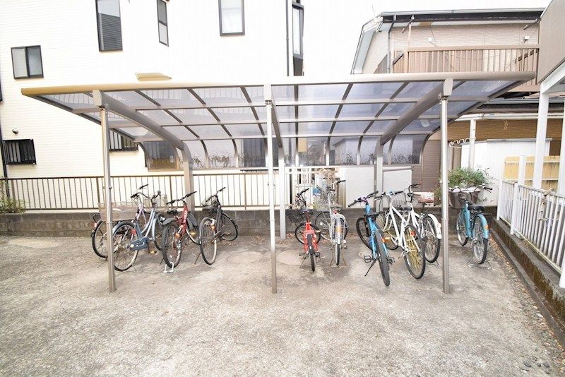 近くのエスパティオ 下川入店まで333m（徒歩5分）