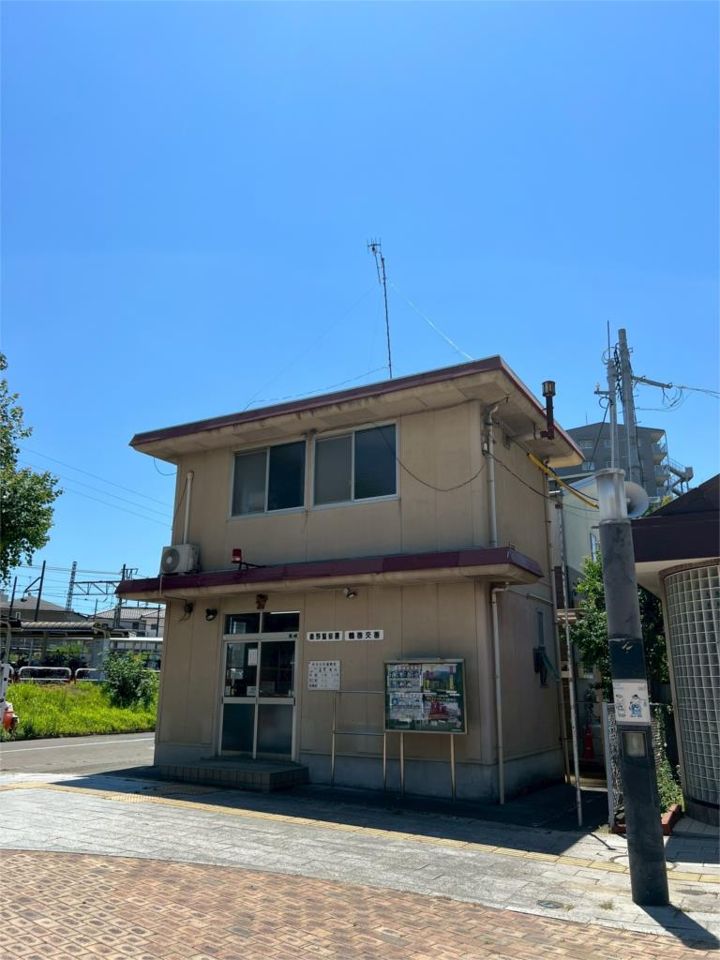 近くの秦野警察署 鶴巻交番まで413m（徒歩6分）