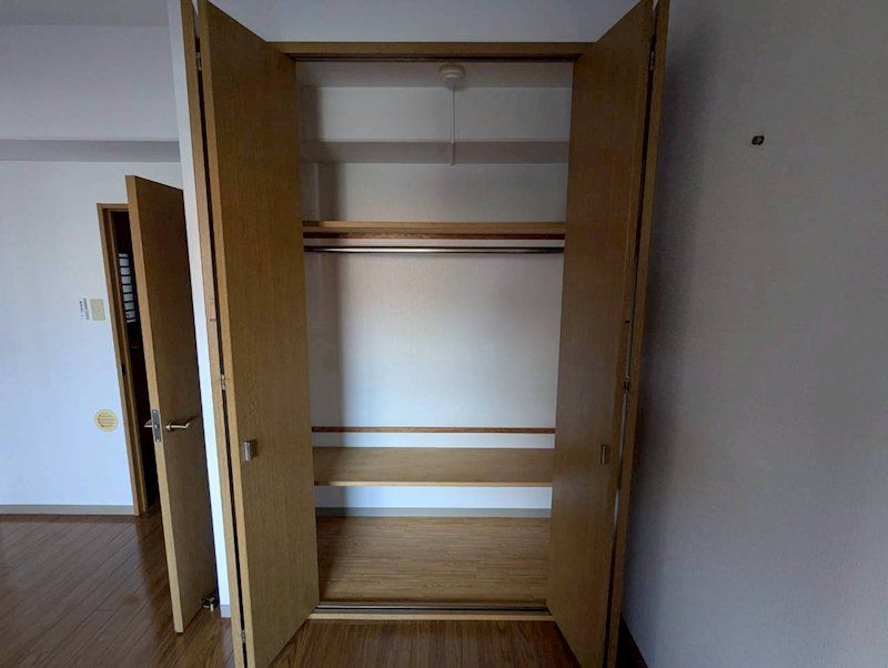 近くのセブンイレブン 厚木栄町1丁目店まで389m（徒歩5分）