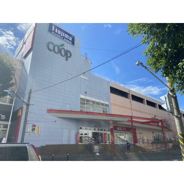 近くのユーコープ東戸塚駅前店まで767m（徒歩10分）