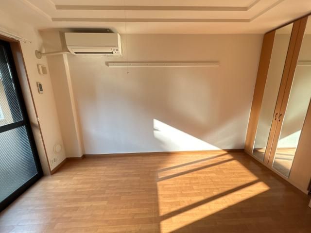 ベッドルーム