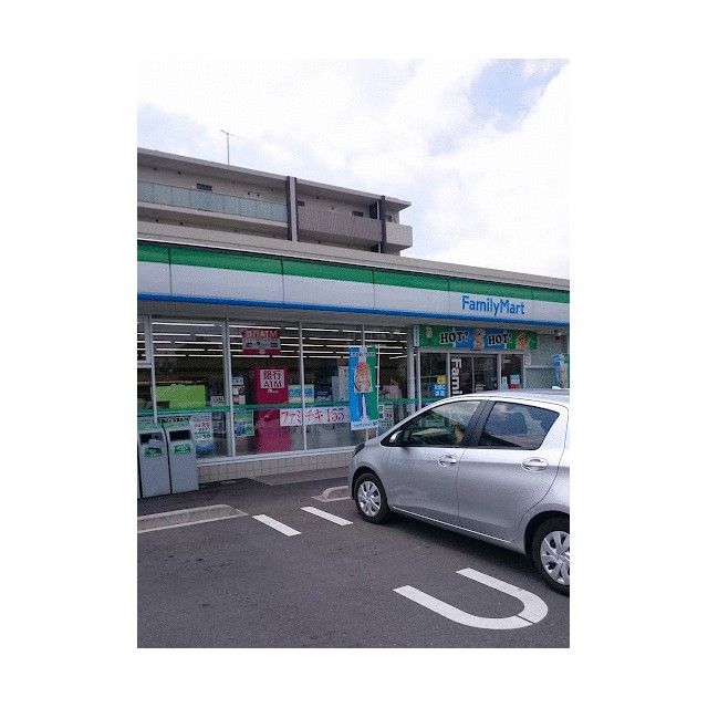 近くのファミリーマート藤沢円行店まで95m（徒歩2分）