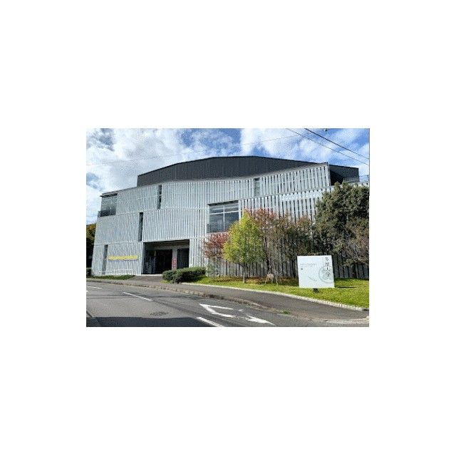 近くの多摩大学湘南キャンパスまで1,287m（徒歩17分）