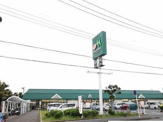 近くのマルエツまで450m（徒歩6分）