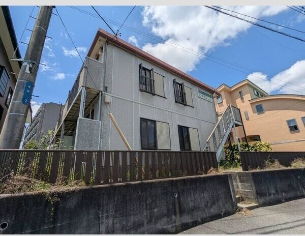 近くの十全堂薬局 本店まで352m(徒歩5分)