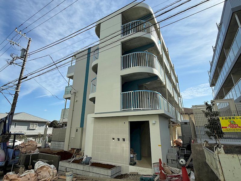 近くの湘南台ひかり薬局まで136m（徒歩2分）