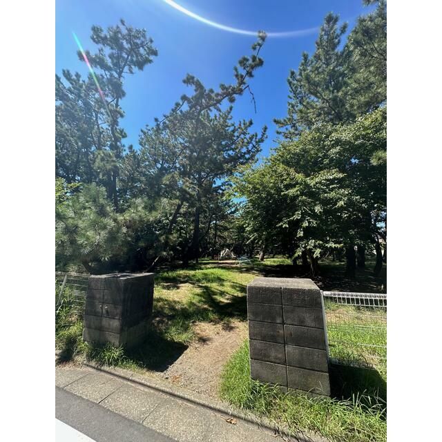 近くの茅ヶ崎市立小和田浜公園まで10m(徒歩1分)