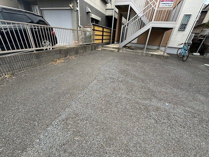 近くのクリエイトエス・ディー小田原小八幡店まで607m（徒歩8分）