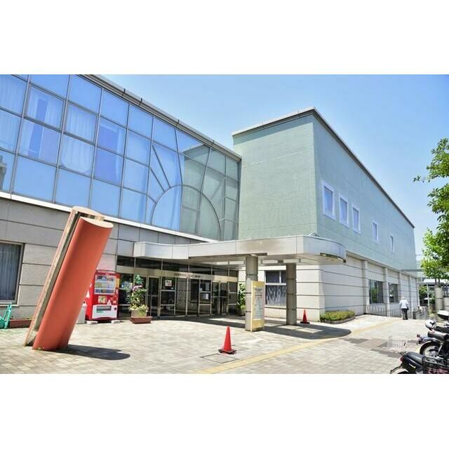 近くの栄スポーツセンターまで898m（徒歩12分）