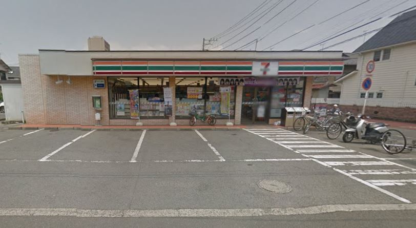 近くのセブンイレブン 小田原久野店まで519m（徒歩7分）