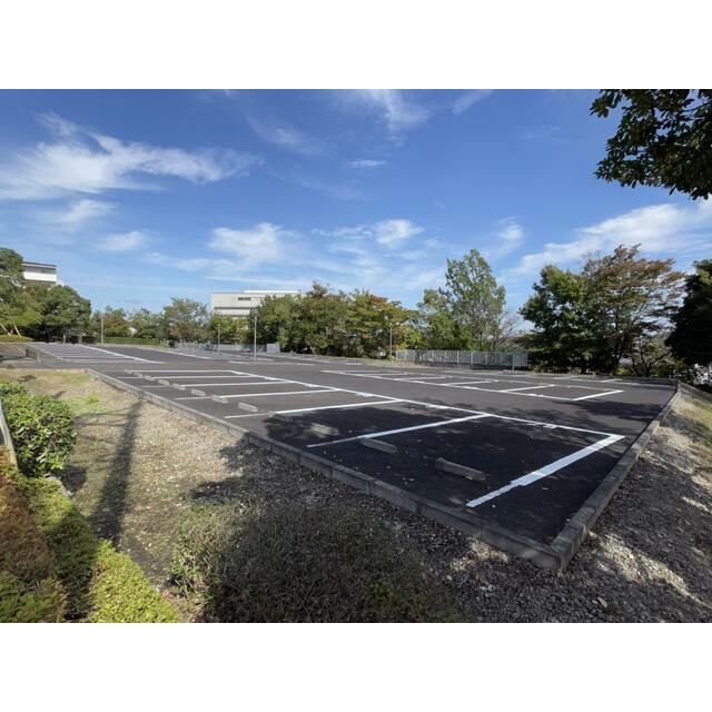 近くのVILLAGE森の里第2駐車場まで150m（徒歩2分）