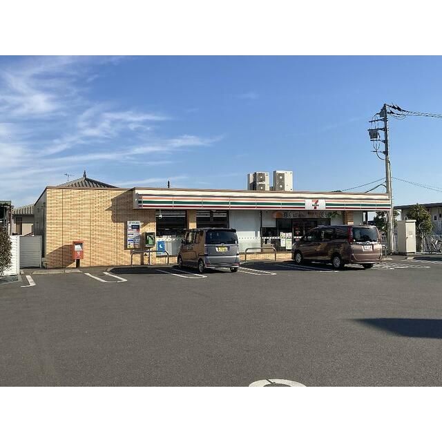 近くのセブンイレブン秦野鶴巻南2丁目店まで196m（徒歩3分）