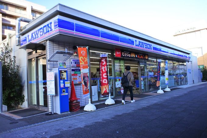 近くのローソン 海老名中央一丁目店まで142m(徒歩2分)