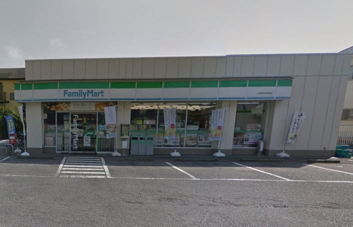 近くのファミリーマート 小田原中村原店まで709m(徒歩9分)