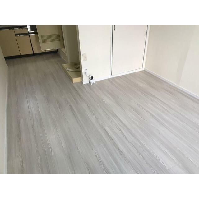 近くのセブンイレブン 藤沢片瀬店まで292m（徒歩4分）