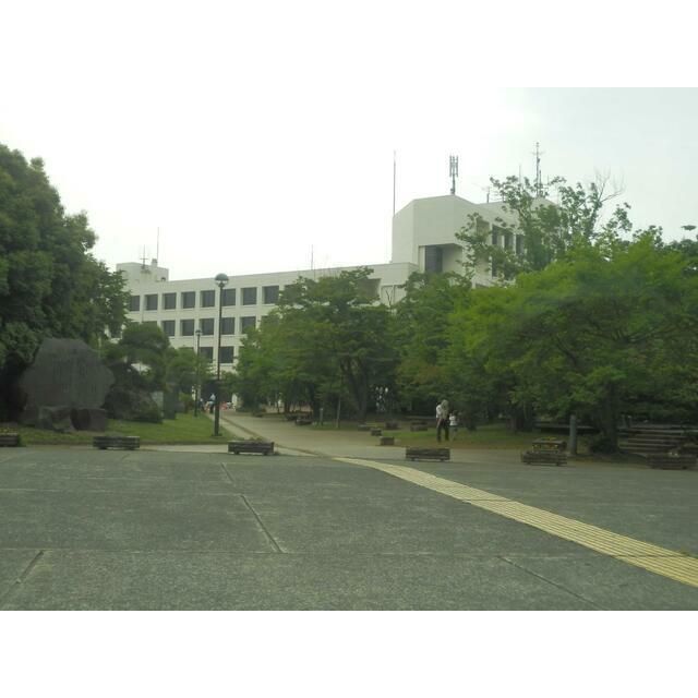 近くの小田原市役所まで549m(徒歩7分)