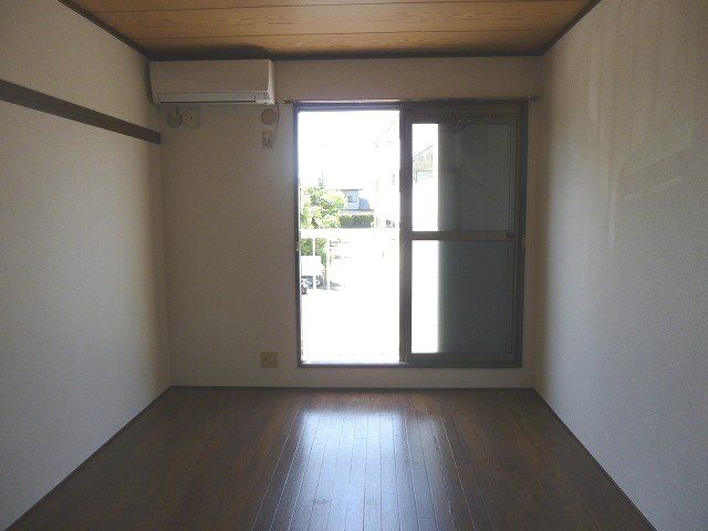 ベッドルーム