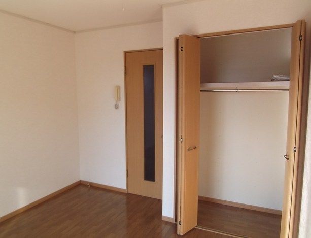 近くの西友 七里ヶ浜店まで770m（徒歩10分）